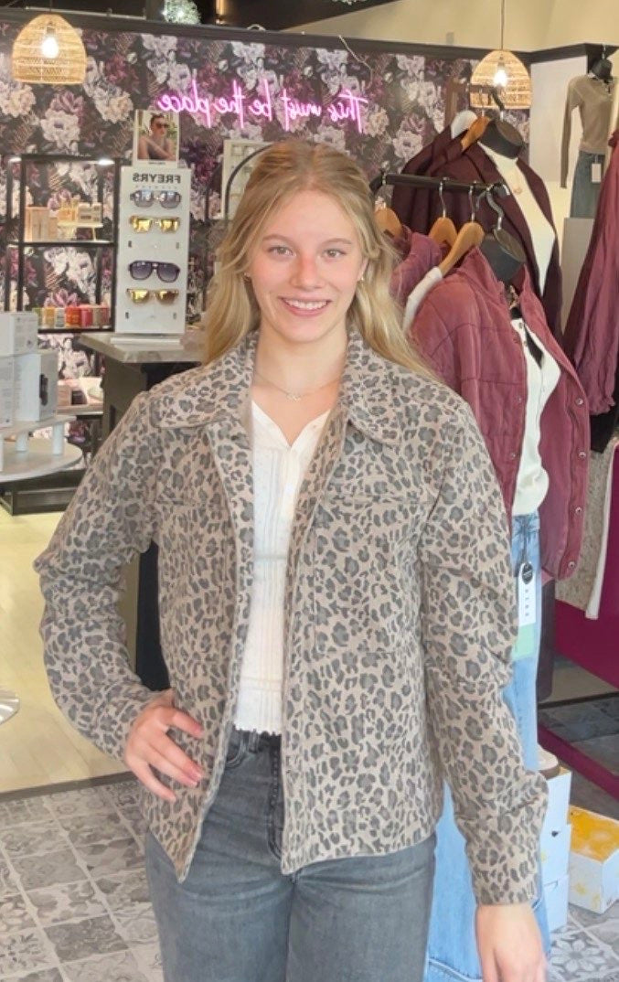 KUT FROM THE KLOTH The Arya Cheetah Print Shirt Jacket