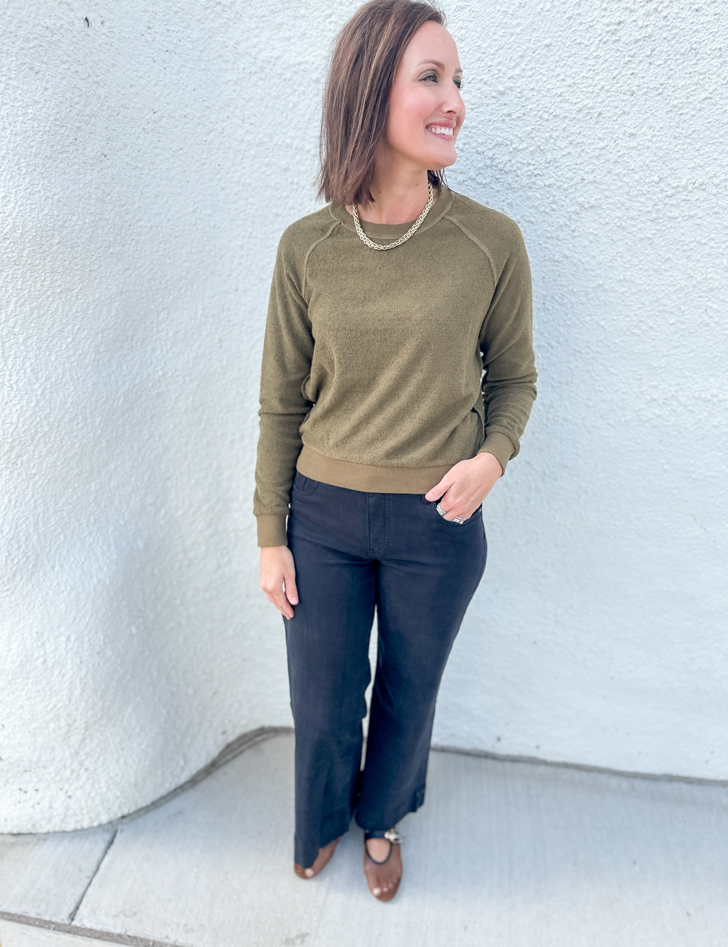 The Maya High Rise Fab Ab Wide Leg by Kut from the Kloth