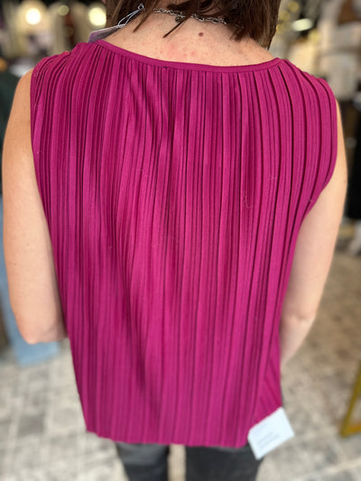 LIVERPOOL The Sleeveless Knit Top