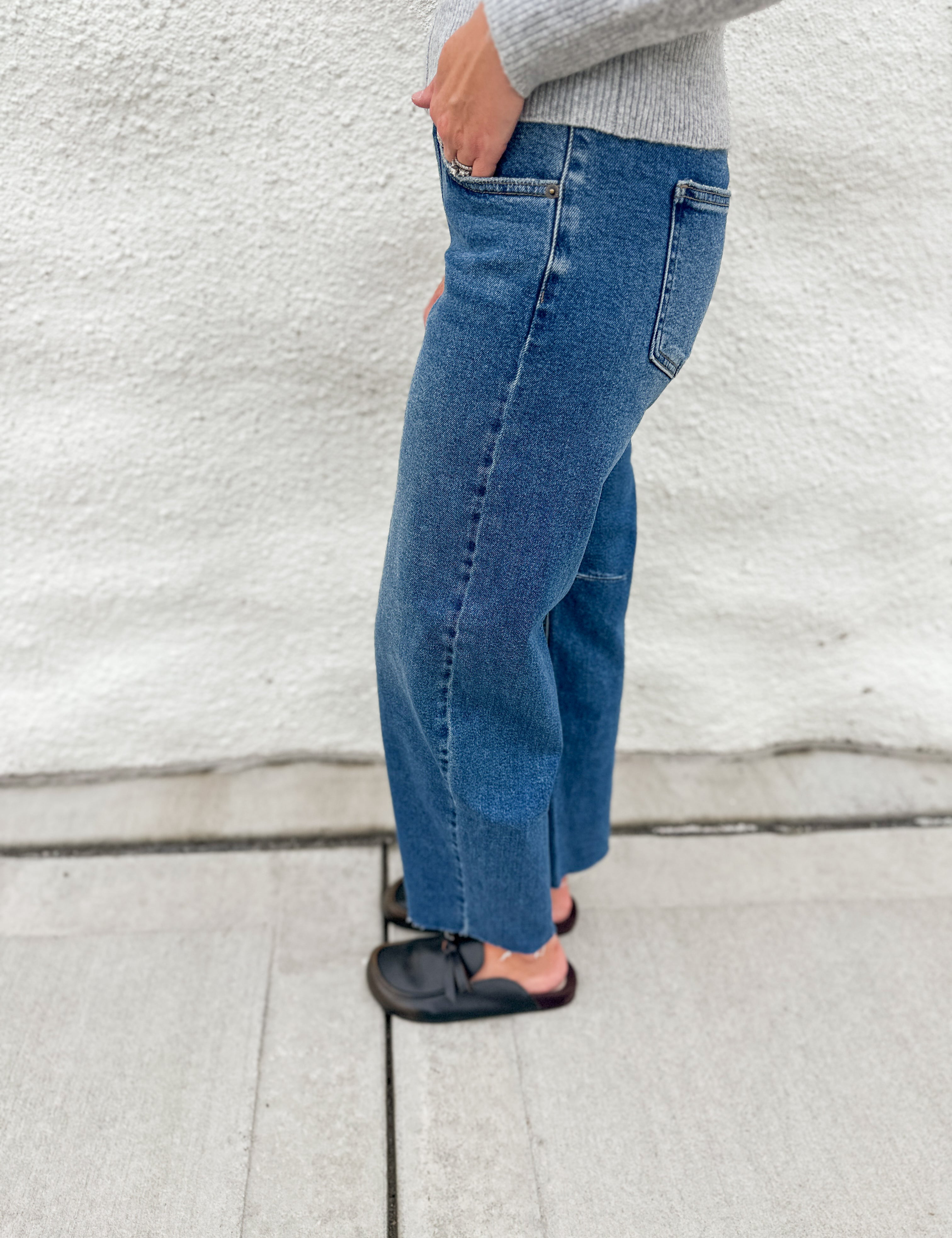 The Lana Mid Rise Barrel Jean