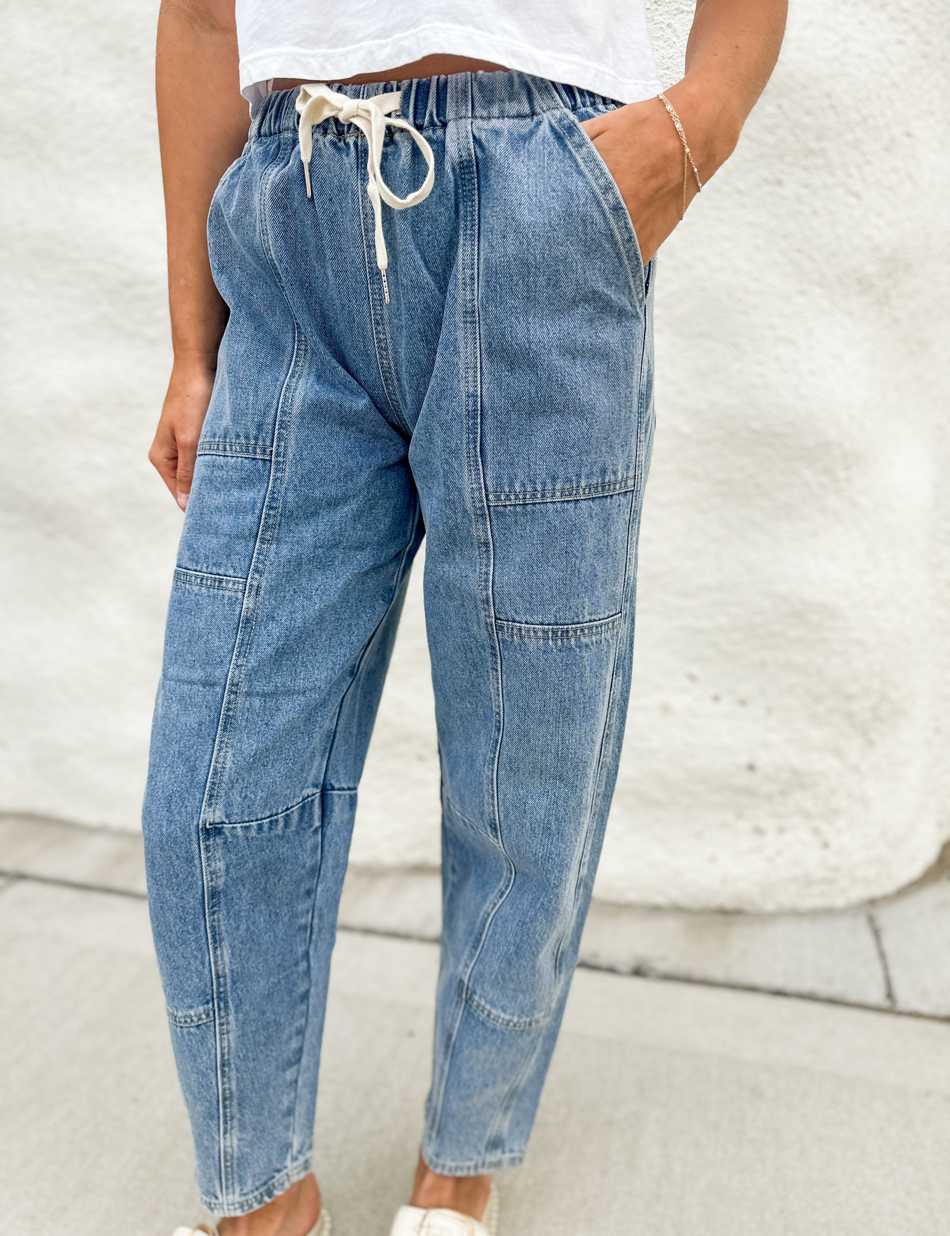 The Juna Mid Rise Waist Draw String Barrel