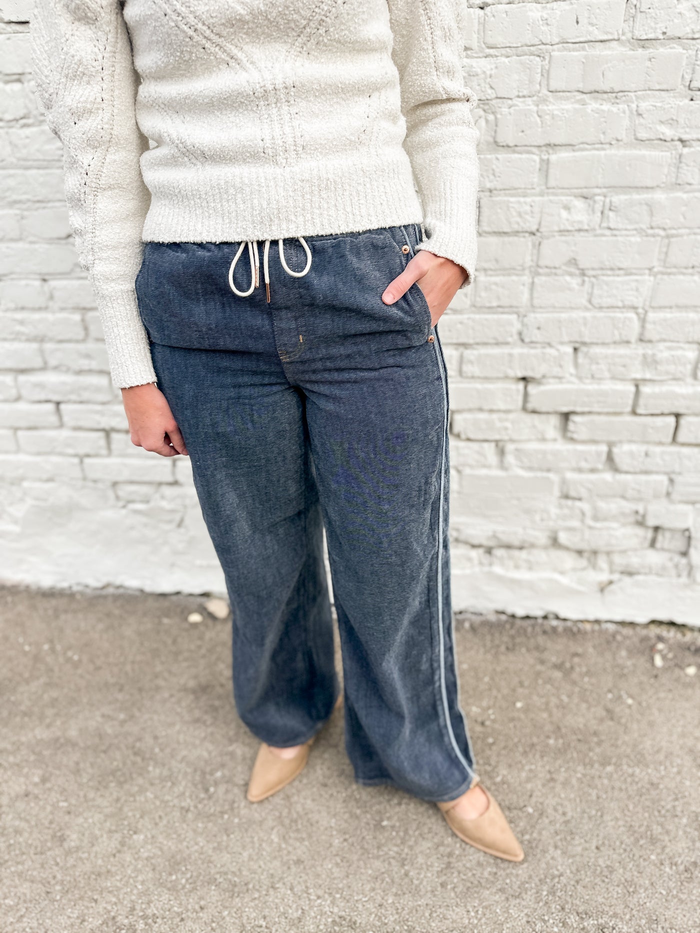 DAZE The Cozy Jean Wide Leg Pull On