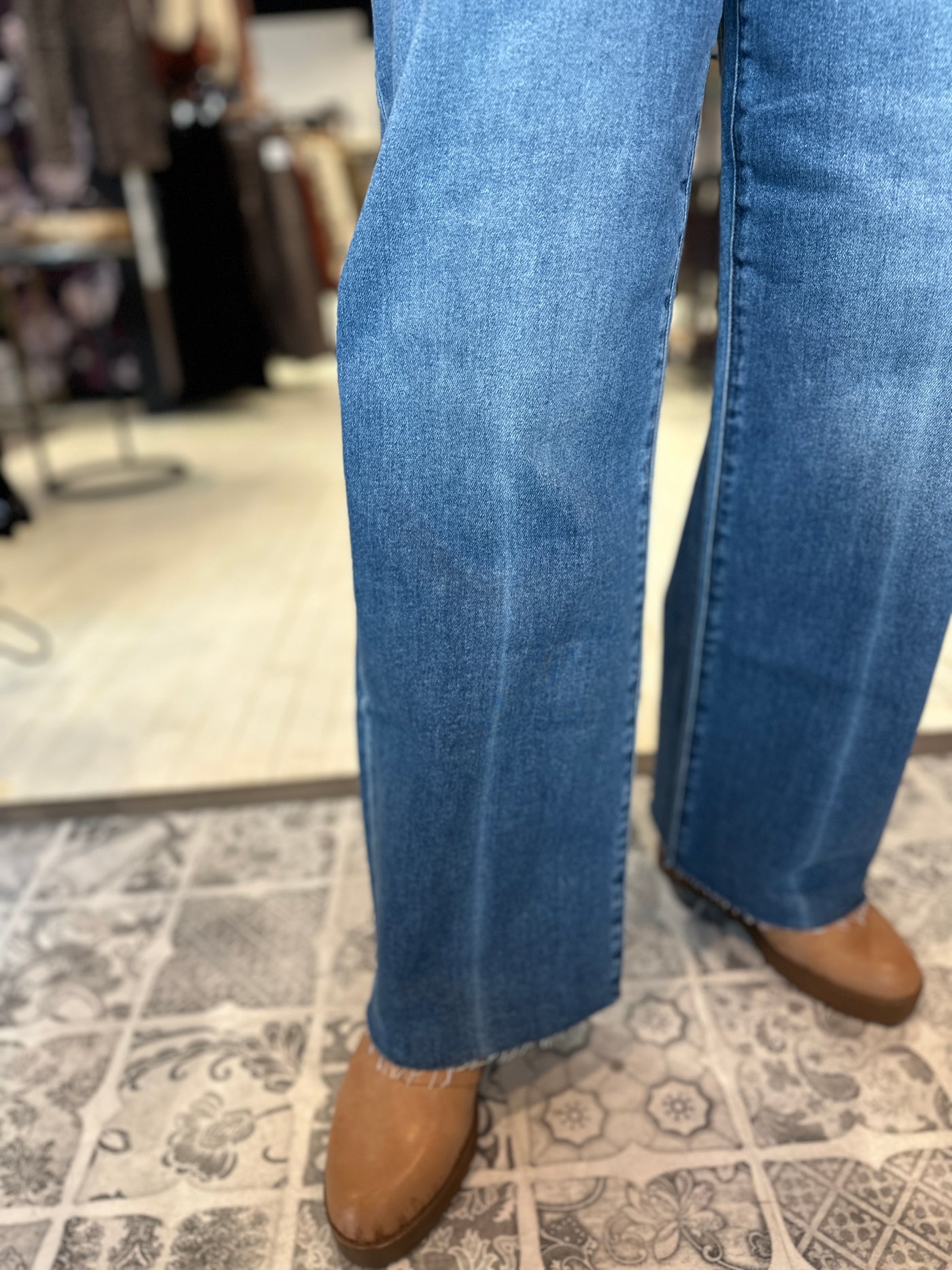 DAZE The Pleaser High Rise Wide Ankle with Welt Pockets