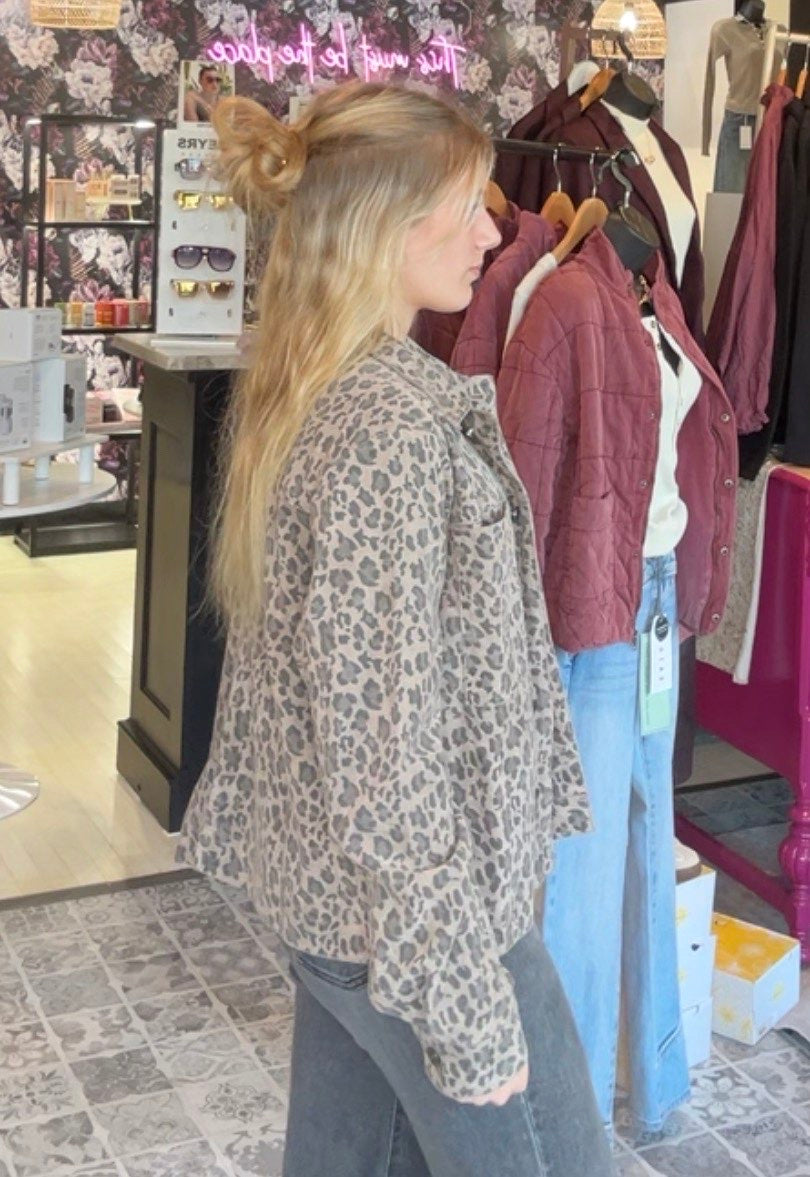 KUT FROM THE KLOTH The Arya Cheetah Print Shirt Jacket