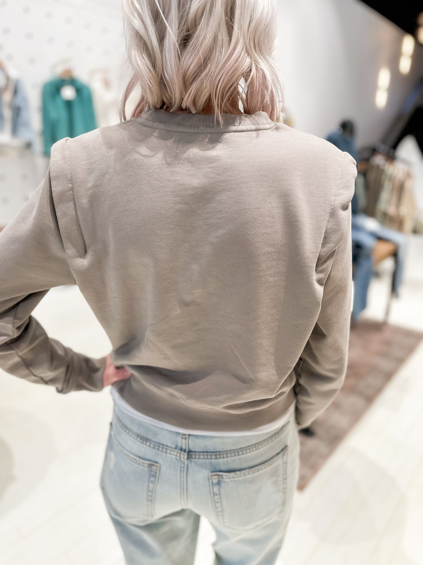 KUT FROM THE KLOTH The Felicity Pleated Pullover Sweatshirt