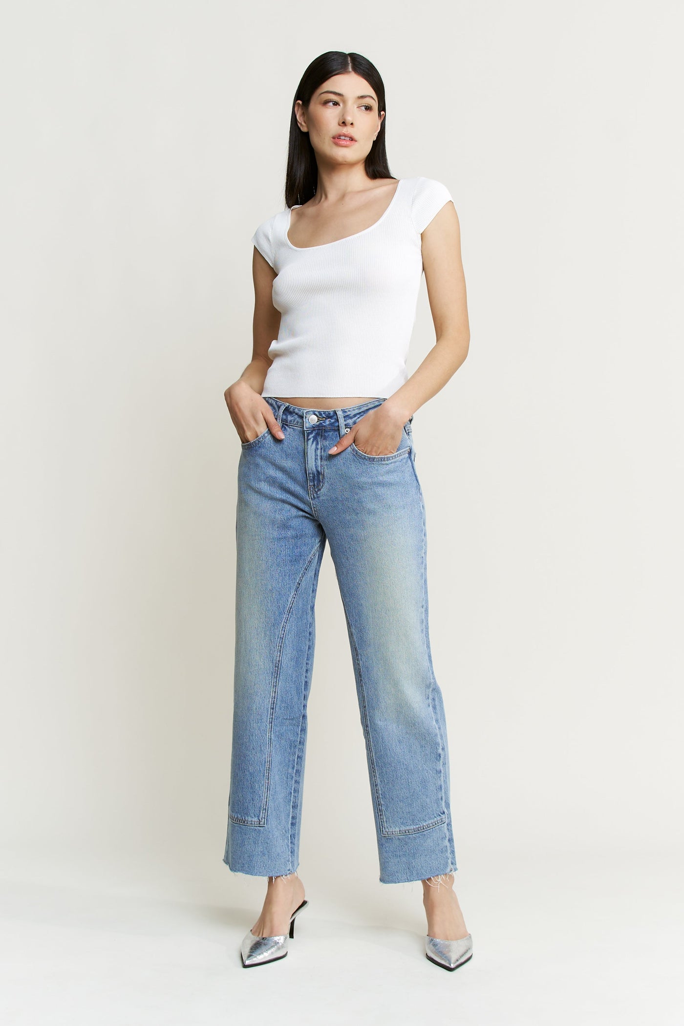 MICA The Leva Mid Rise Ankle Straight