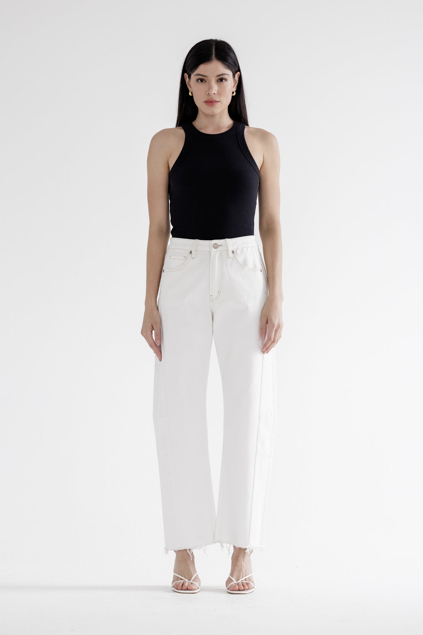 MICA The Vera High Rise Barrel Jean