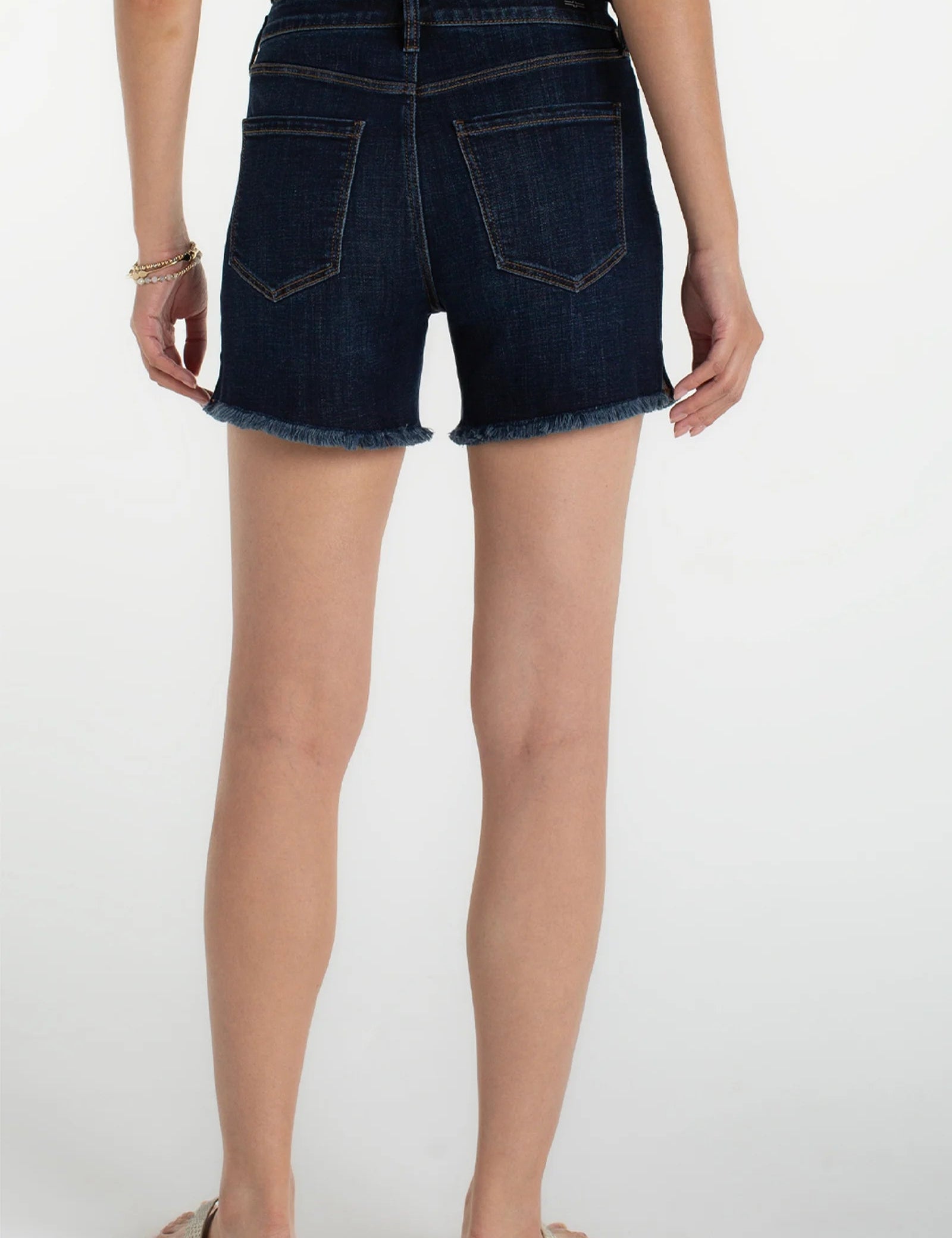 LIVERPOOL The Vickie Fray Hem Shorts 5" Inseam