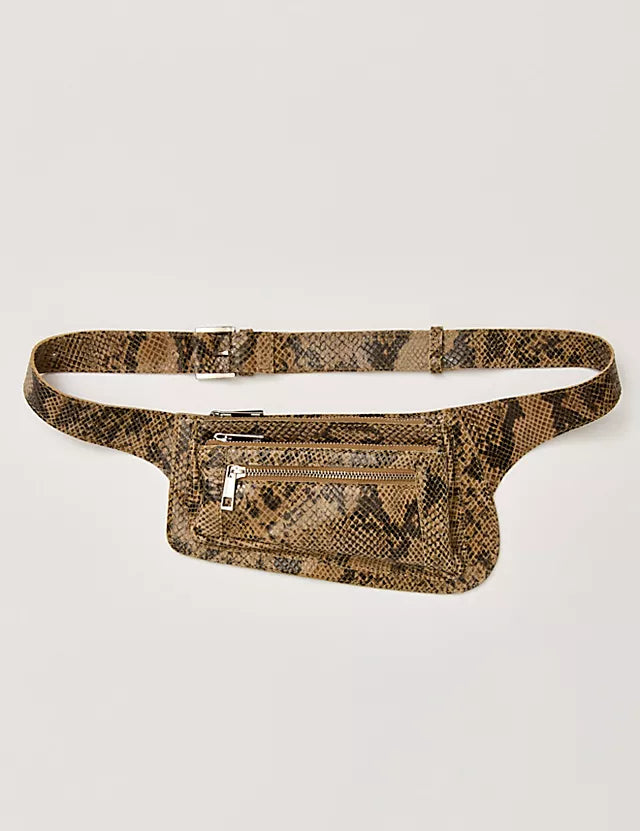 FREE PEOPLE The Avalon Leather Sling Bag